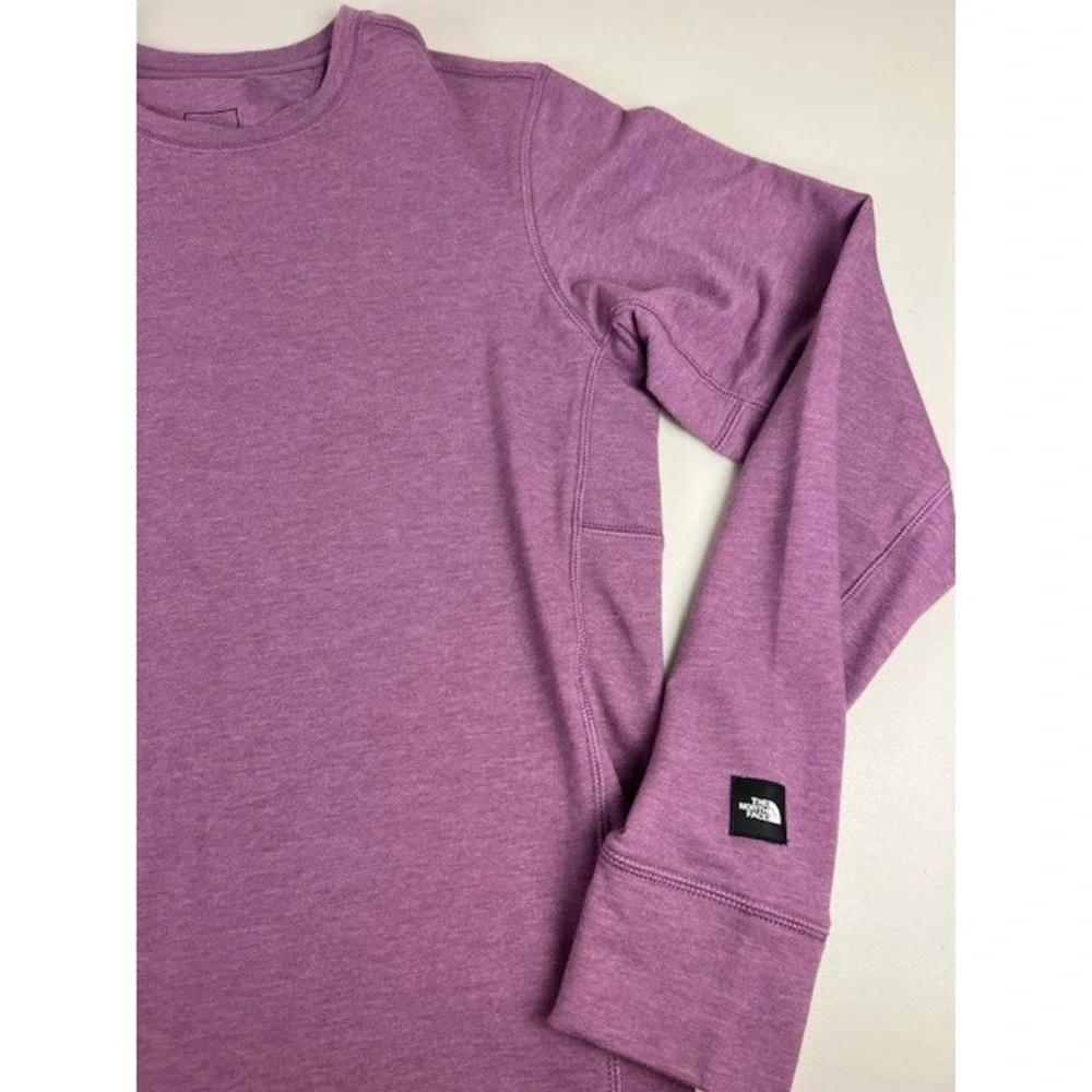 The North Face Mens Medium Purple Long Sleeve Crew Neck Heathered Active Top